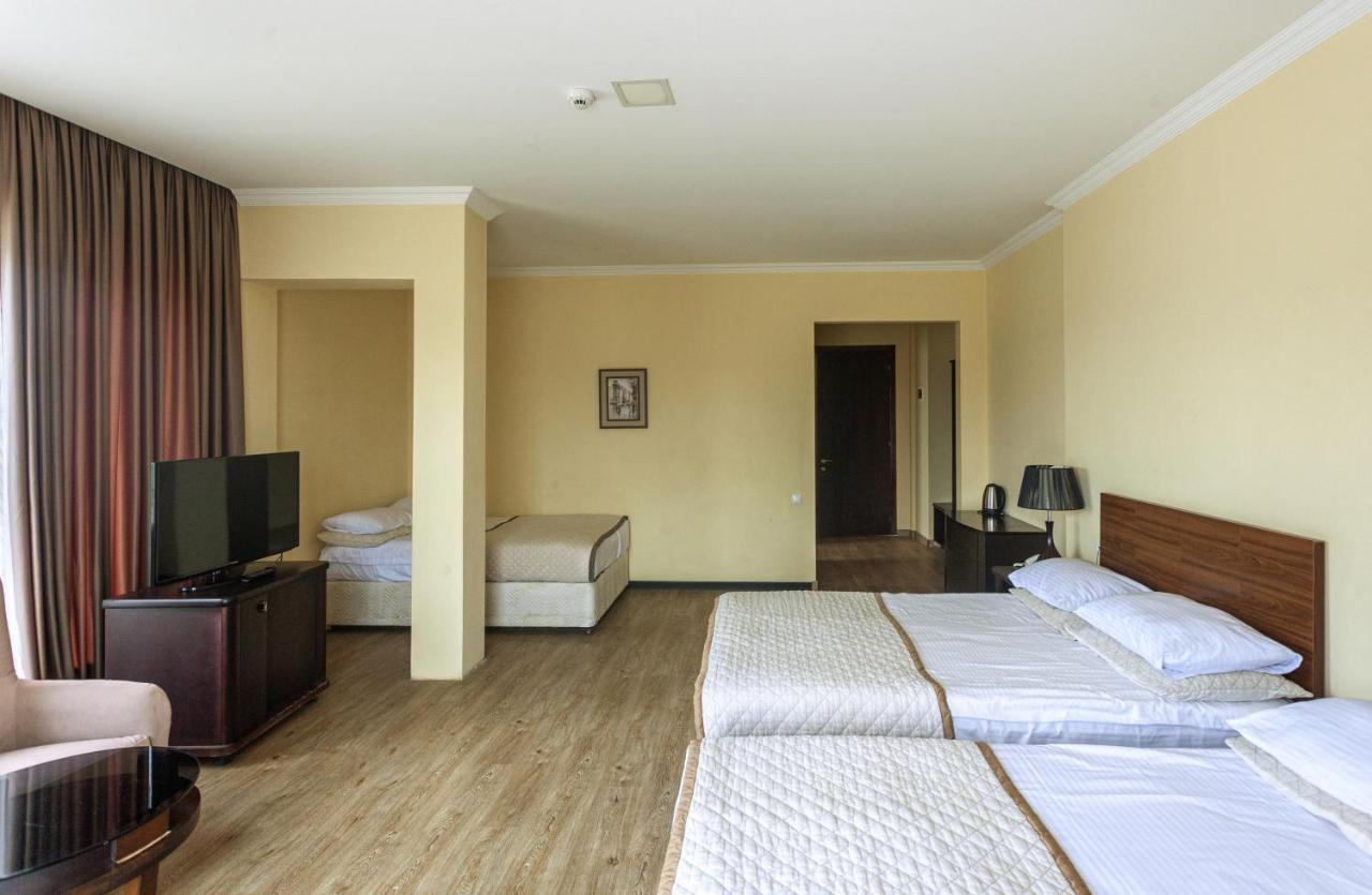 Hotel Beaumonde Garden Tbilisi Exterior foto