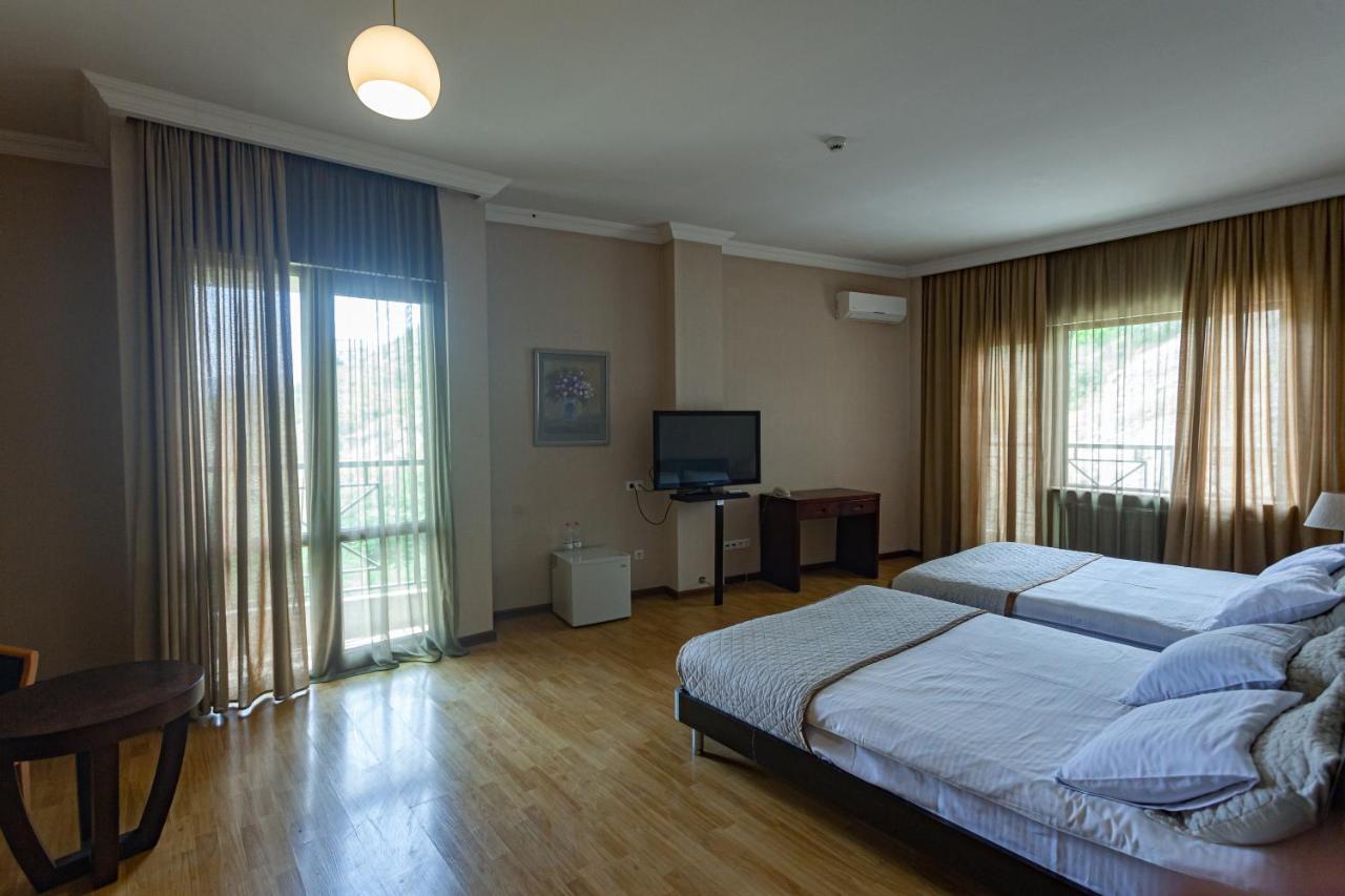 Hotel Beaumonde Garden Tbilisi Exterior foto