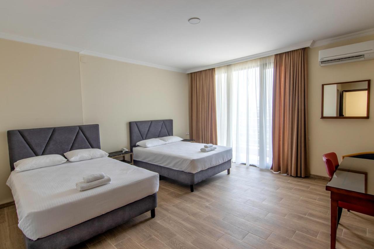 Hotel Beaumonde Garden Tbilisi Exterior foto